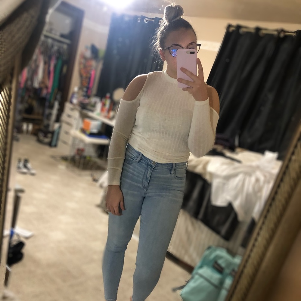 cold shoulder top